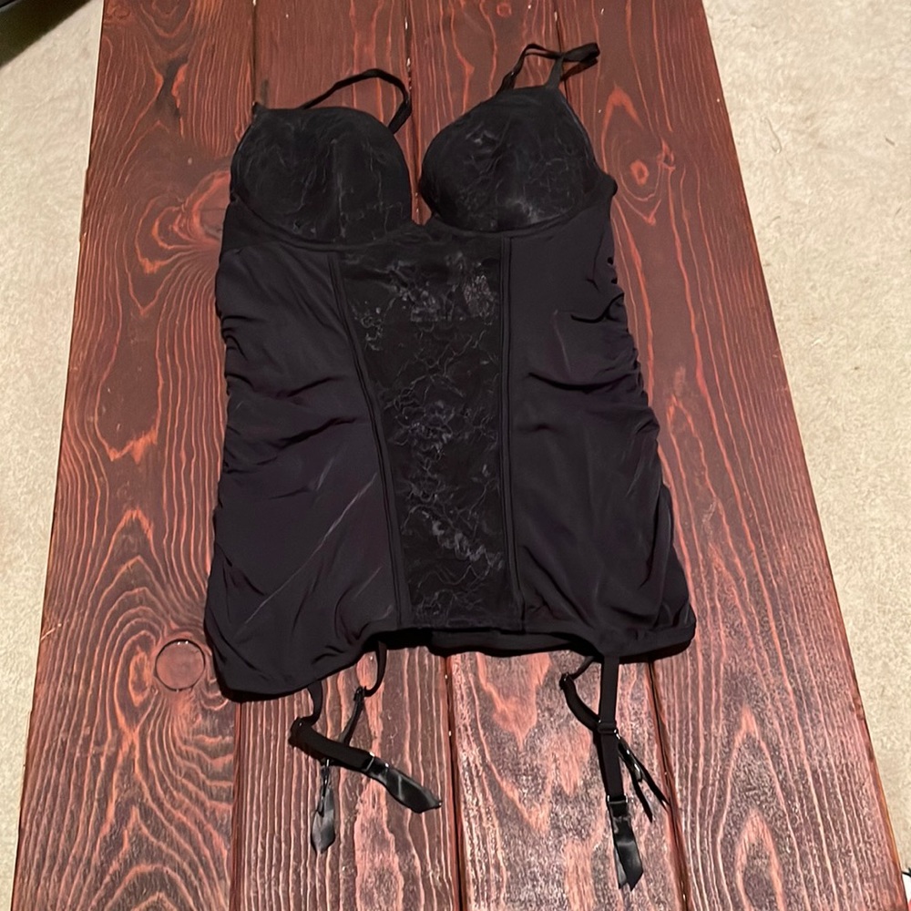 La Senza, Merrywidow.